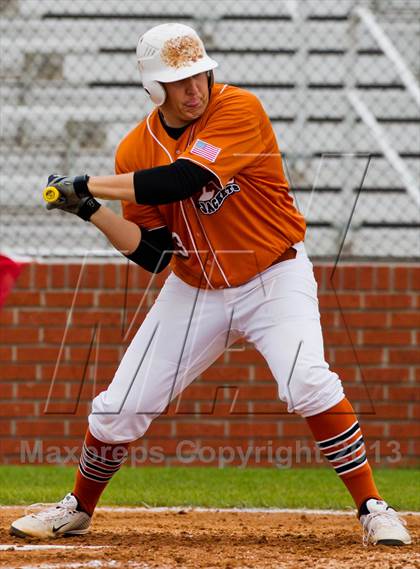 Thumbnail 2 in Alvin vs North Shore (Alvin Yellowjacket Tournament) photogallery.