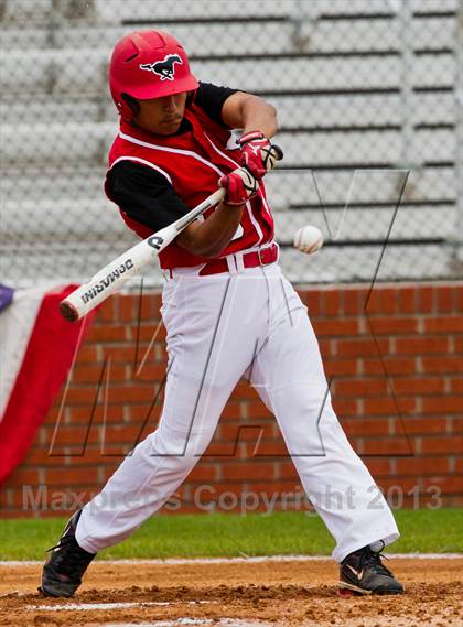 Thumbnail 2 in Alvin vs North Shore (Alvin Yellowjacket Tournament) photogallery.