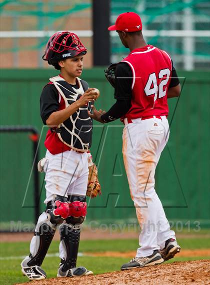 Thumbnail 1 in Alvin vs North Shore (Alvin Yellowjacket Tournament) photogallery.