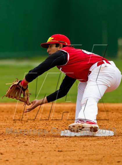 Thumbnail 1 in Alvin vs North Shore (Alvin Yellowjacket Tournament) photogallery.