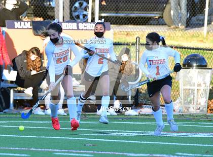 Thumbnail 3 in Pelham Memorial vs Mamaroneck (Southern Westchester Large School Championship) photogallery.