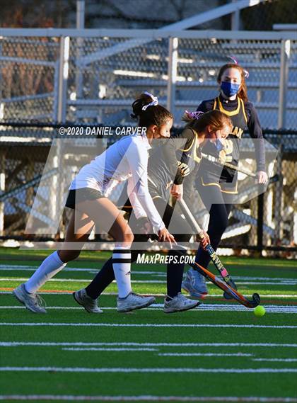 Thumbnail 1 in Pelham Memorial vs Mamaroneck (Southern Westchester Large School Championship) photogallery.