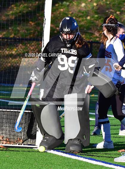 Thumbnail 1 in Pelham Memorial vs Mamaroneck (Southern Westchester Large School Championship) photogallery.