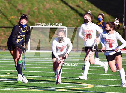 Thumbnail 1 in Pelham Memorial vs Mamaroneck (Southern Westchester Large School Championship) photogallery.