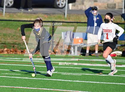 Thumbnail 3 in Pelham Memorial vs Mamaroneck (Southern Westchester Large School Championship) photogallery.