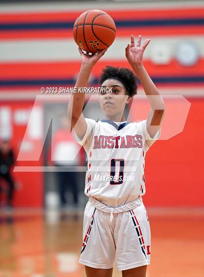 Thumbnail 1 in Alvarado @ Life Waxahachie photogallery.