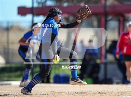 Thumbnail 1 in Elizabeth vs. Pueblo Central (CHSAA 4A Round 1 Playoff) photogallery.