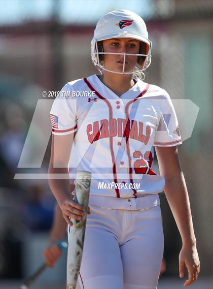 Thumbnail 1 in Elizabeth vs. Pueblo Central (CHSAA 4A Round 1 Playoff) photogallery.