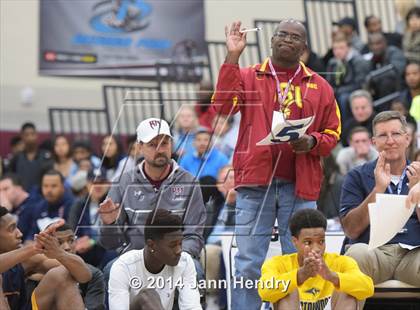 Thumbnail 2 in 2014 MaxPreps Holiday Classic Dunk Contest  photogallery.