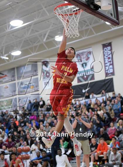 Thumbnail 2 in 2014 MaxPreps Holiday Classic Dunk Contest  photogallery.