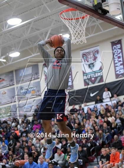 Thumbnail 1 in 2014 MaxPreps Holiday Classic Dunk Contest  photogallery.