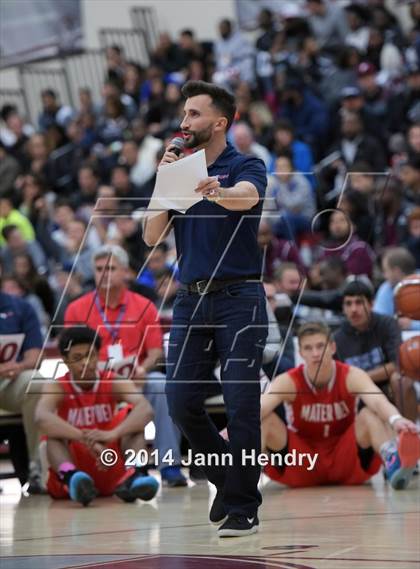 Thumbnail 1 in 2014 MaxPreps Holiday Classic Dunk Contest  photogallery.