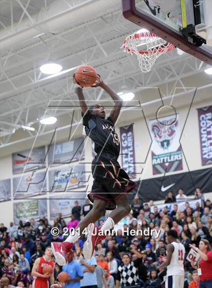 Thumbnail 1 in 2014 MaxPreps Holiday Classic Dunk Contest  photogallery.