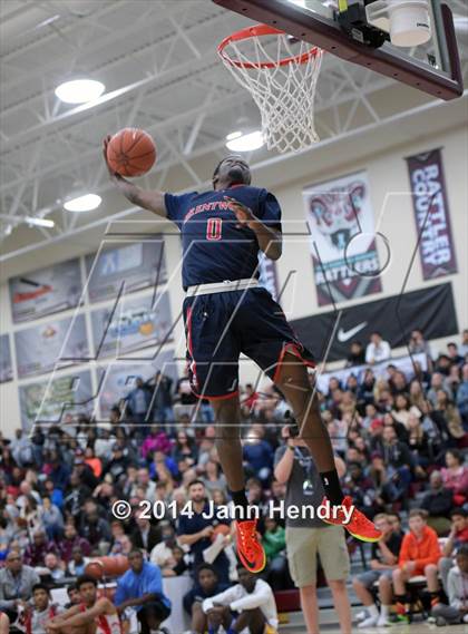 Thumbnail 3 in 2014 MaxPreps Holiday Classic Dunk Contest  photogallery.