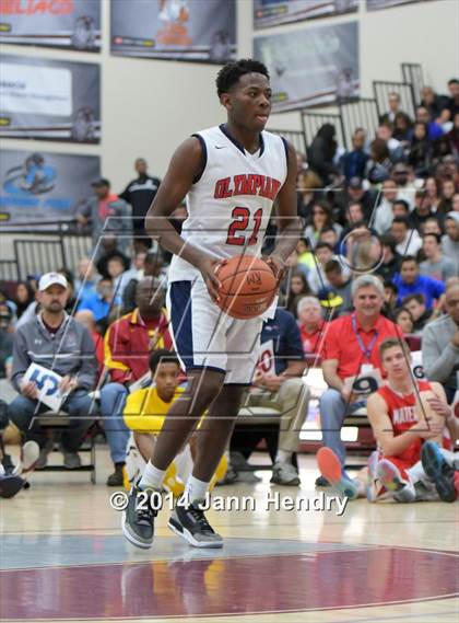 Thumbnail 2 in 2014 MaxPreps Holiday Classic Dunk Contest  photogallery.