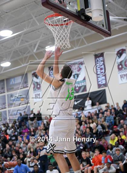 Thumbnail 3 in 2014 MaxPreps Holiday Classic Dunk Contest  photogallery.