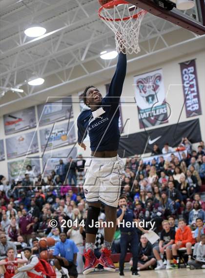 Thumbnail 3 in 2014 MaxPreps Holiday Classic Dunk Contest  photogallery.
