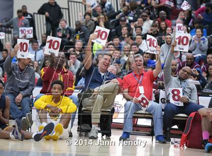 Thumbnail 1 in 2014 MaxPreps Holiday Classic Dunk Contest  photogallery.