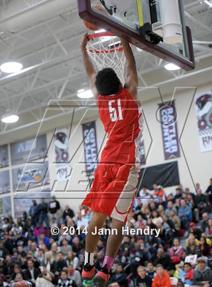 Thumbnail 2 in 2014 MaxPreps Holiday Classic Dunk Contest  photogallery.