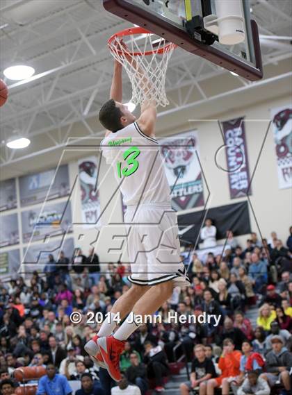 Thumbnail 3 in 2014 MaxPreps Holiday Classic Dunk Contest  photogallery.