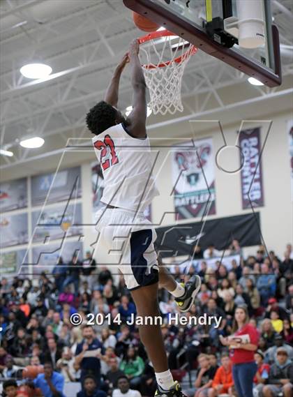 Thumbnail 3 in 2014 MaxPreps Holiday Classic Dunk Contest  photogallery.