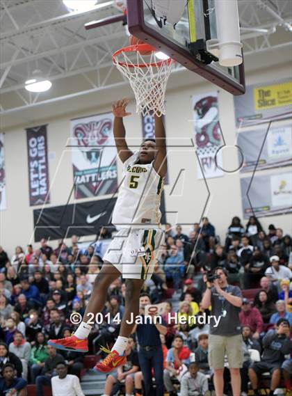 Thumbnail 2 in 2014 MaxPreps Holiday Classic Dunk Contest  photogallery.