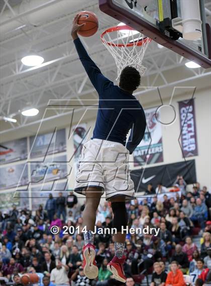 Thumbnail 3 in 2014 MaxPreps Holiday Classic Dunk Contest  photogallery.