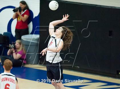 Thumbnail 1 in Seton Catholic vs.Ironwood (AIA D2 Final) photogallery.