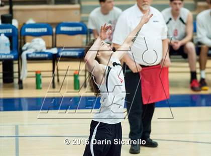 Thumbnail 2 in Seton Catholic vs.Ironwood (AIA D2 Final) photogallery.