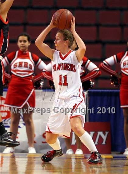 Thumbnail 2 in St. Mary's vs. Harvard-Westlake (CIF State D4 Final) photogallery.