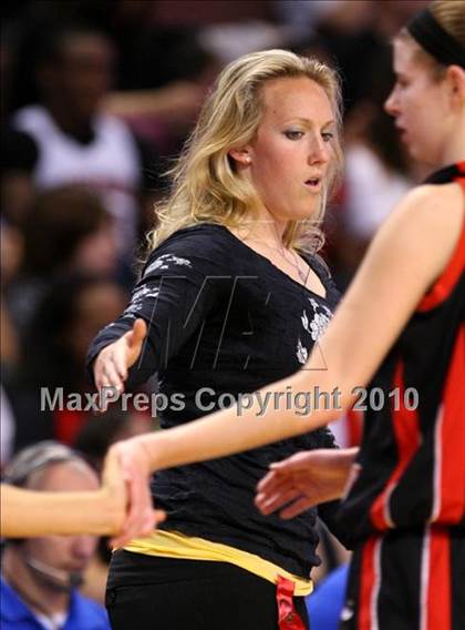 Thumbnail 2 in St. Mary's vs. Harvard-Westlake (CIF State D4 Final) photogallery.