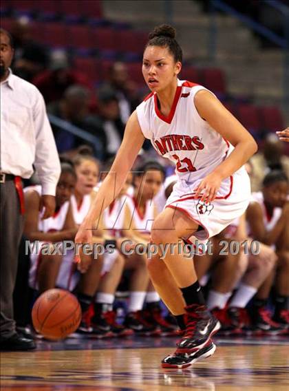 Thumbnail 1 in St. Mary's vs. Harvard-Westlake (CIF State D4 Final) photogallery.