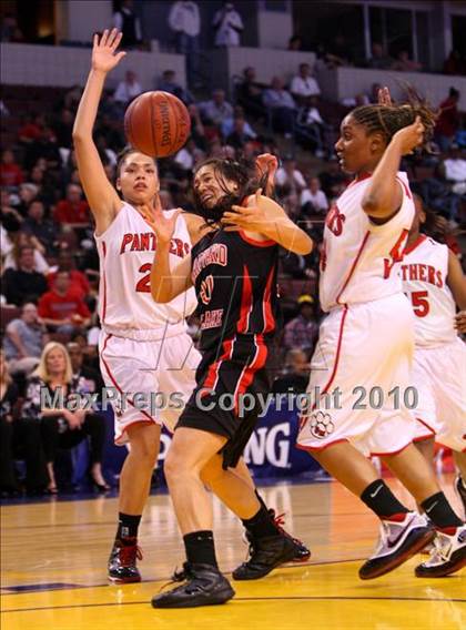 Thumbnail 1 in St. Mary's vs. Harvard-Westlake (CIF State D4 Final) photogallery.