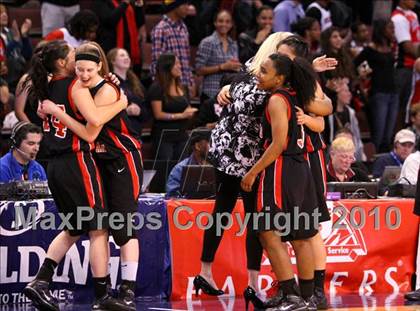Thumbnail 2 in St. Mary's vs. Harvard-Westlake (CIF State D4 Final) photogallery.