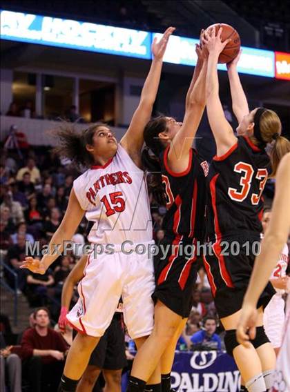 Thumbnail 1 in St. Mary's vs. Harvard-Westlake (CIF State D4 Final) photogallery.