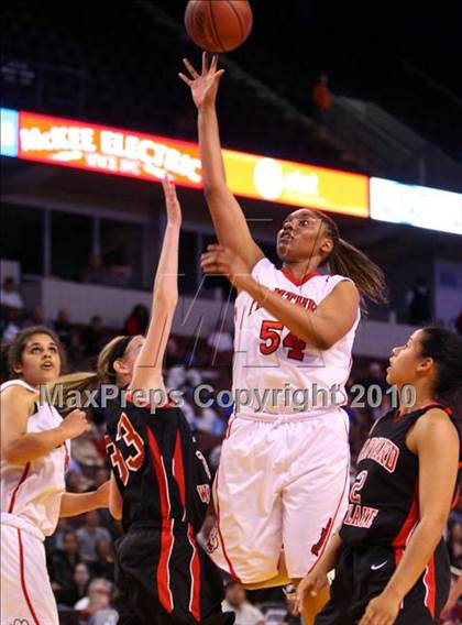 Thumbnail 3 in St. Mary's vs. Harvard-Westlake (CIF State D4 Final) photogallery.
