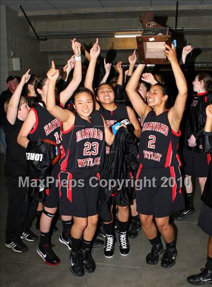 Thumbnail 3 in St. Mary's vs. Harvard-Westlake (CIF State D4 Final) photogallery.