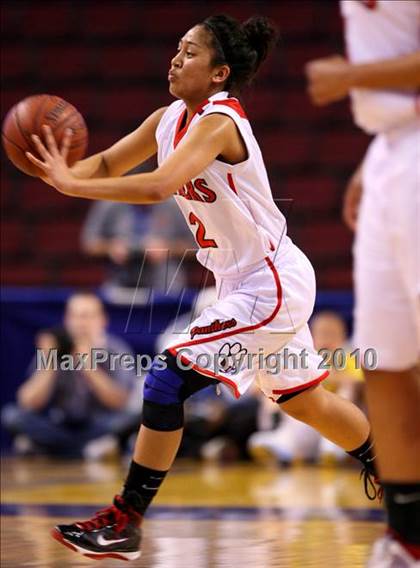 Thumbnail 1 in St. Mary's vs. Harvard-Westlake (CIF State D4 Final) photogallery.