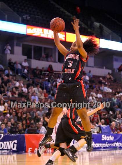 Thumbnail 1 in St. Mary's vs. Harvard-Westlake (CIF State D4 Final) photogallery.