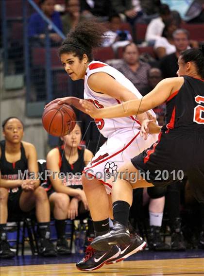 Thumbnail 3 in St. Mary's vs. Harvard-Westlake (CIF State D4 Final) photogallery.