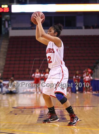 Thumbnail 3 in St. Mary's vs. Harvard-Westlake (CIF State D4 Final) photogallery.