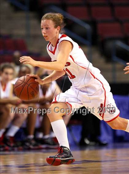 Thumbnail 2 in St. Mary's vs. Harvard-Westlake (CIF State D4 Final) photogallery.