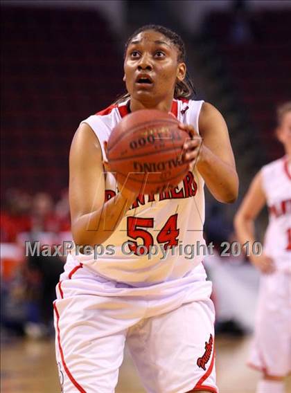 Thumbnail 3 in St. Mary's vs. Harvard-Westlake (CIF State D4 Final) photogallery.