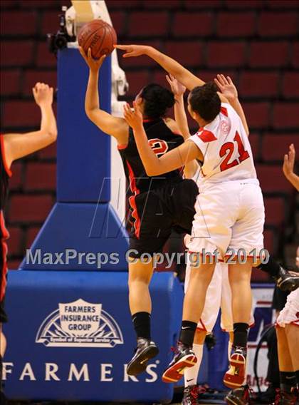Thumbnail 2 in St. Mary's vs. Harvard-Westlake (CIF State D4 Final) photogallery.