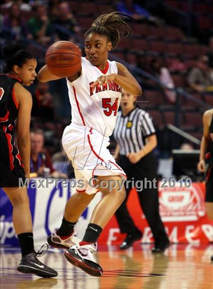 Thumbnail 3 in St. Mary's vs. Harvard-Westlake (CIF State D4 Final) photogallery.