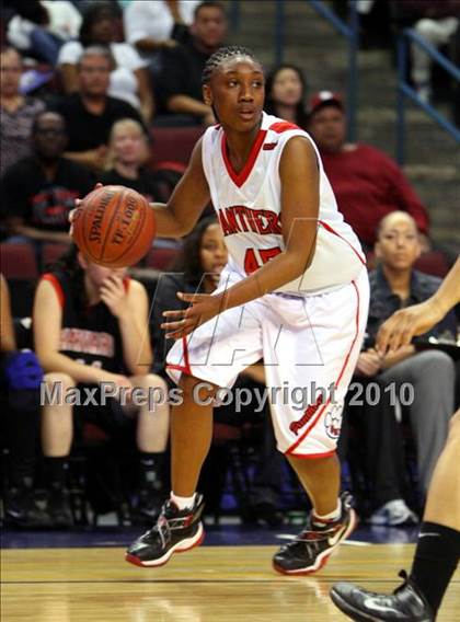 Thumbnail 3 in St. Mary's vs. Harvard-Westlake (CIF State D4 Final) photogallery.