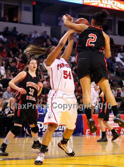 Thumbnail 1 in St. Mary's vs. Harvard-Westlake (CIF State D4 Final) photogallery.