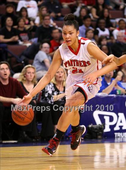 Thumbnail 2 in St. Mary's vs. Harvard-Westlake (CIF State D4 Final) photogallery.