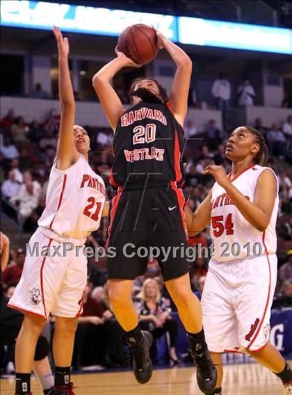 Thumbnail 3 in St. Mary's vs. Harvard-Westlake (CIF State D4 Final) photogallery.