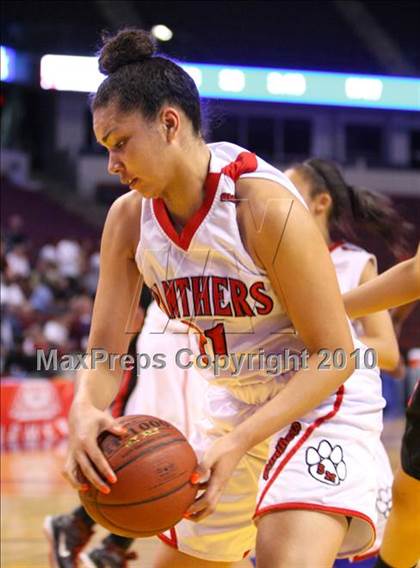 Thumbnail 2 in St. Mary's vs. Harvard-Westlake (CIF State D4 Final) photogallery.